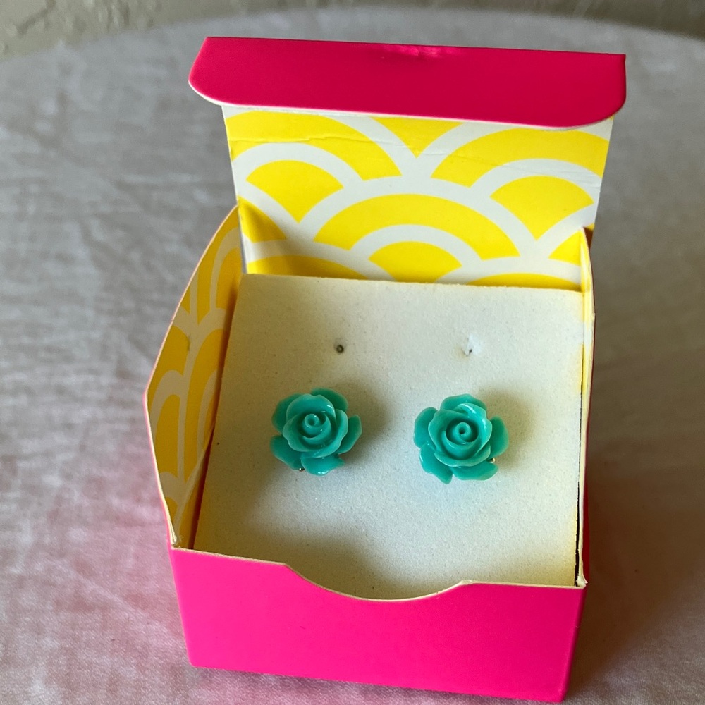 Origami Owl Teal Color Rose Stud Earrings- Silver Tone 10$